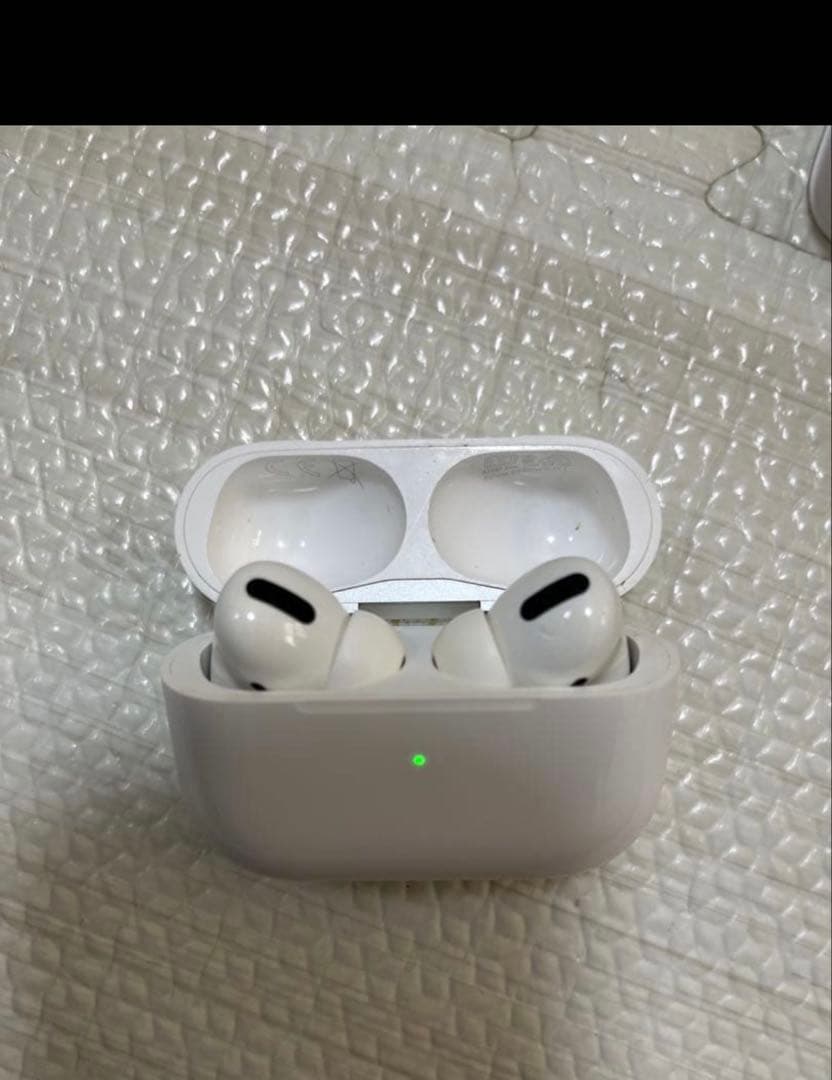 AirPods Pro ワイヤレス充電ケース付き