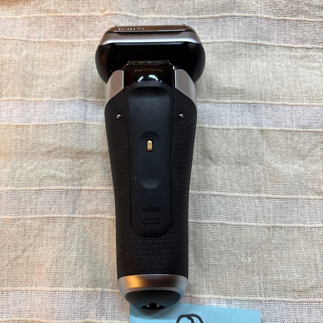 Braun Series 9 Pro メンズシェーバー　未使用品③おまけあり
