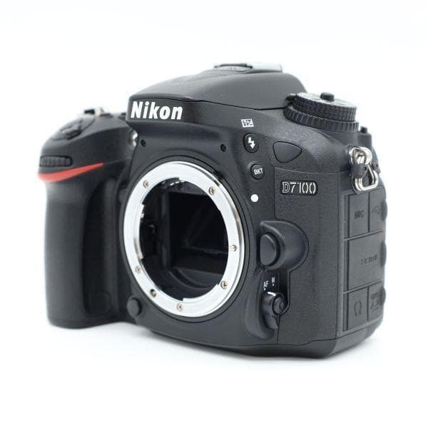 ショット数16,629！元箱付き！■ほぼ新品■ Nikon D7100