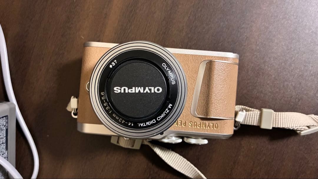 Olympus PEN ブラウン　ミラーレス一眼カメラ