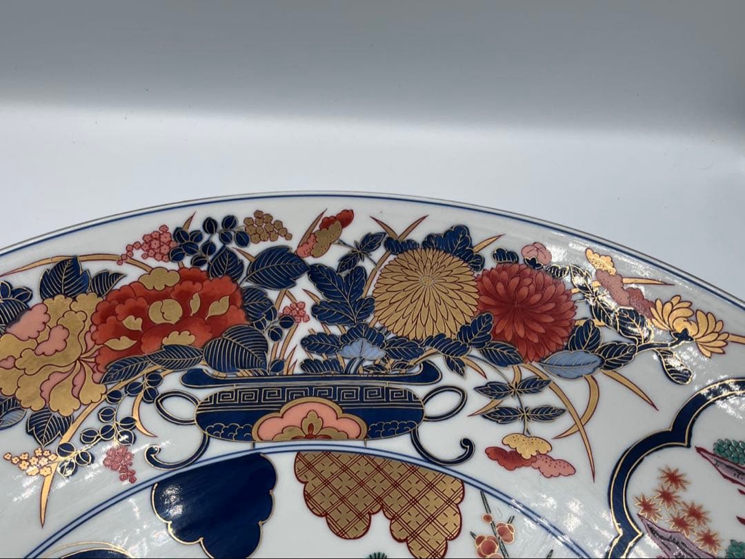 【超特大 】有田焼 秀峰作 尺五皿 飾り皿 金彩 獅子 鶴 鴛鴦 吉祥文