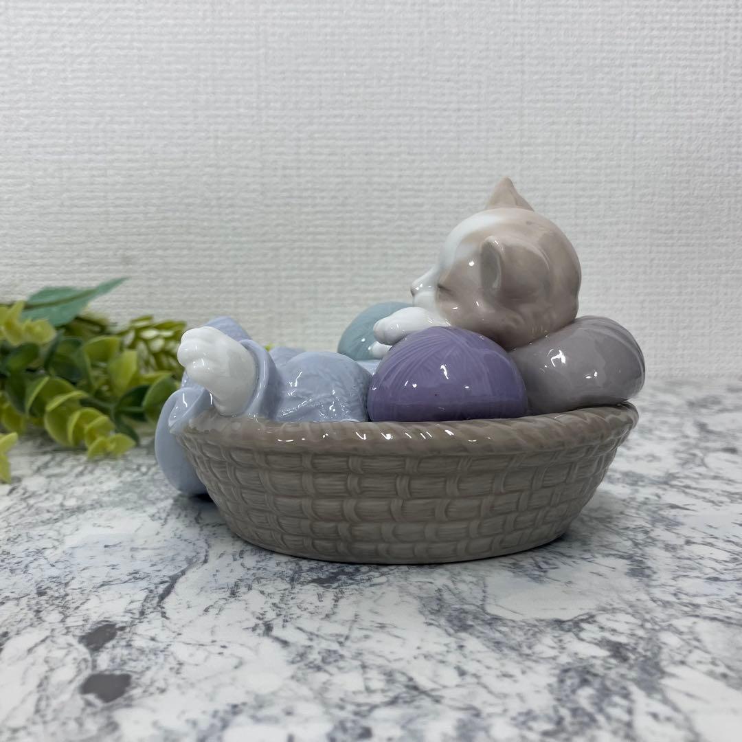 美品 リアドロ 猫 子猫 NAO毛糸 置物 ✴︎