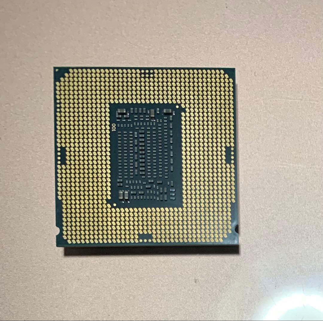 インテル Core i7-8700k 殻割りクマメタル化