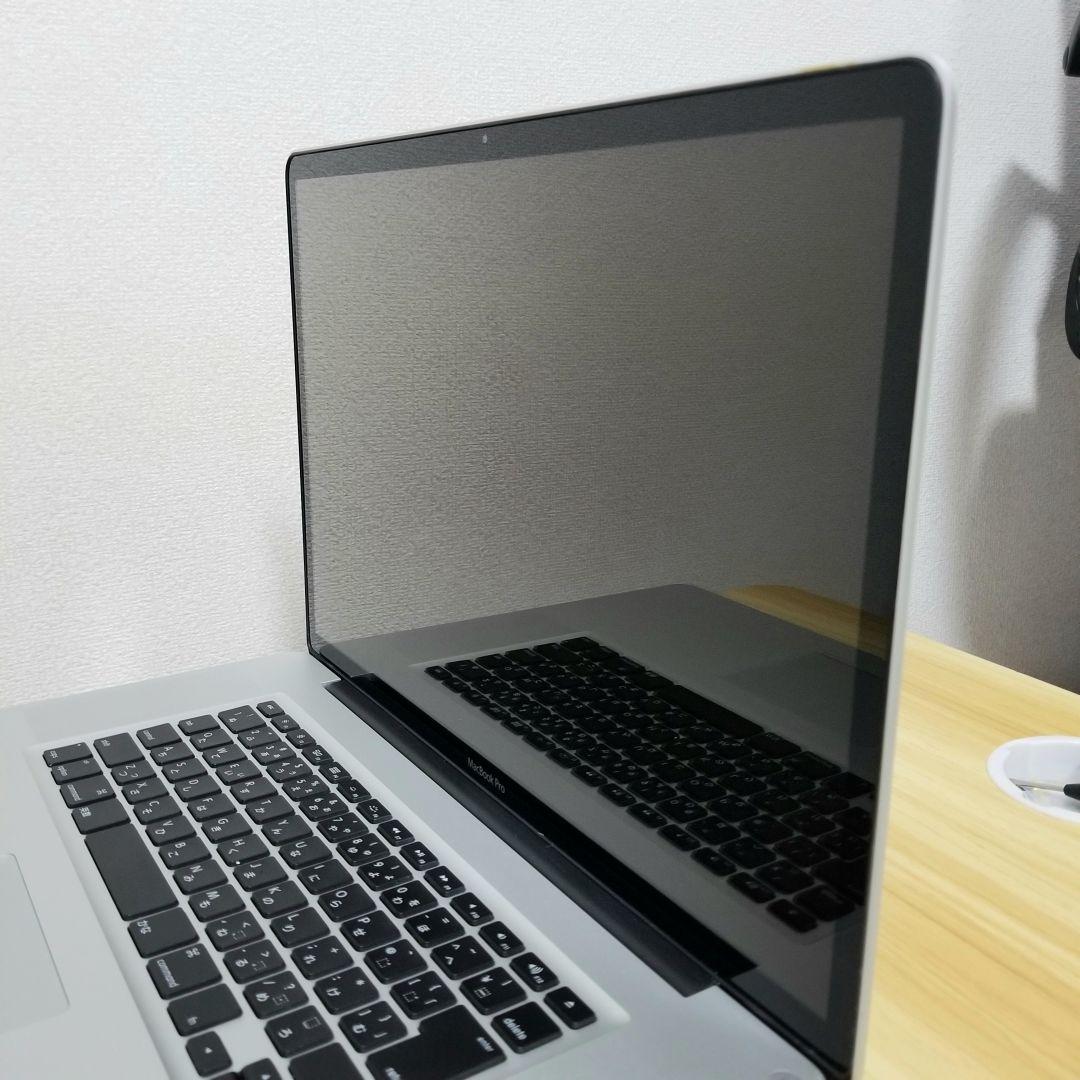 美品 Macbook Pro 17インチ メモリ8GB 新品SSD240GB