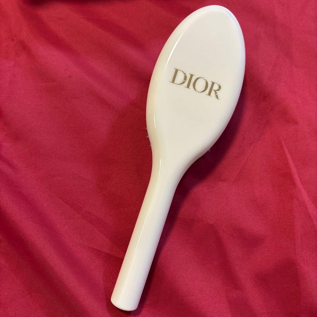 Dior ヘアミストとヘアブラシ セット
