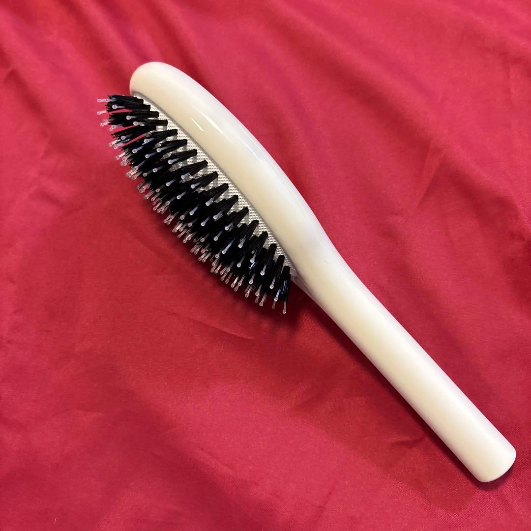 Dior ヘアミストとヘアブラシ セット