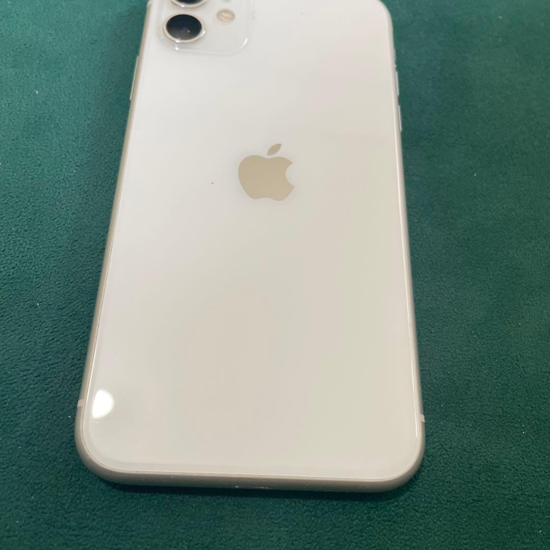 Apple iPhone 11 ホワイト 本体 箱付き