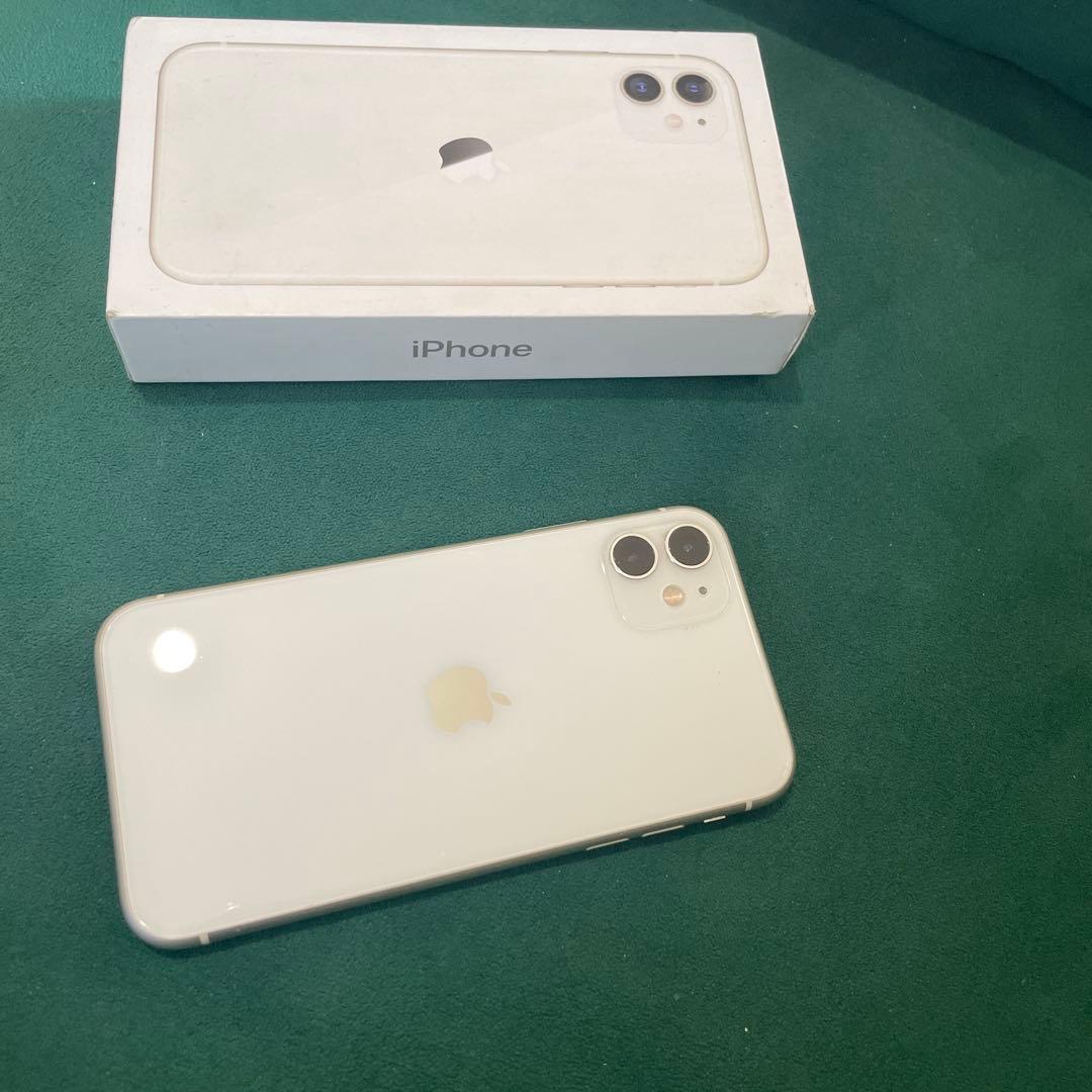Apple iPhone 11 ホワイト 本体 箱付き