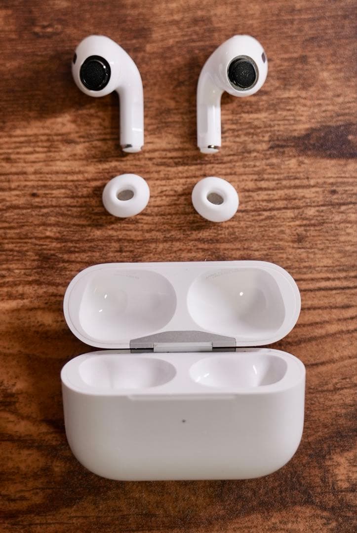 AirPods Pro2本体 ホワイト USB-C充電ポート