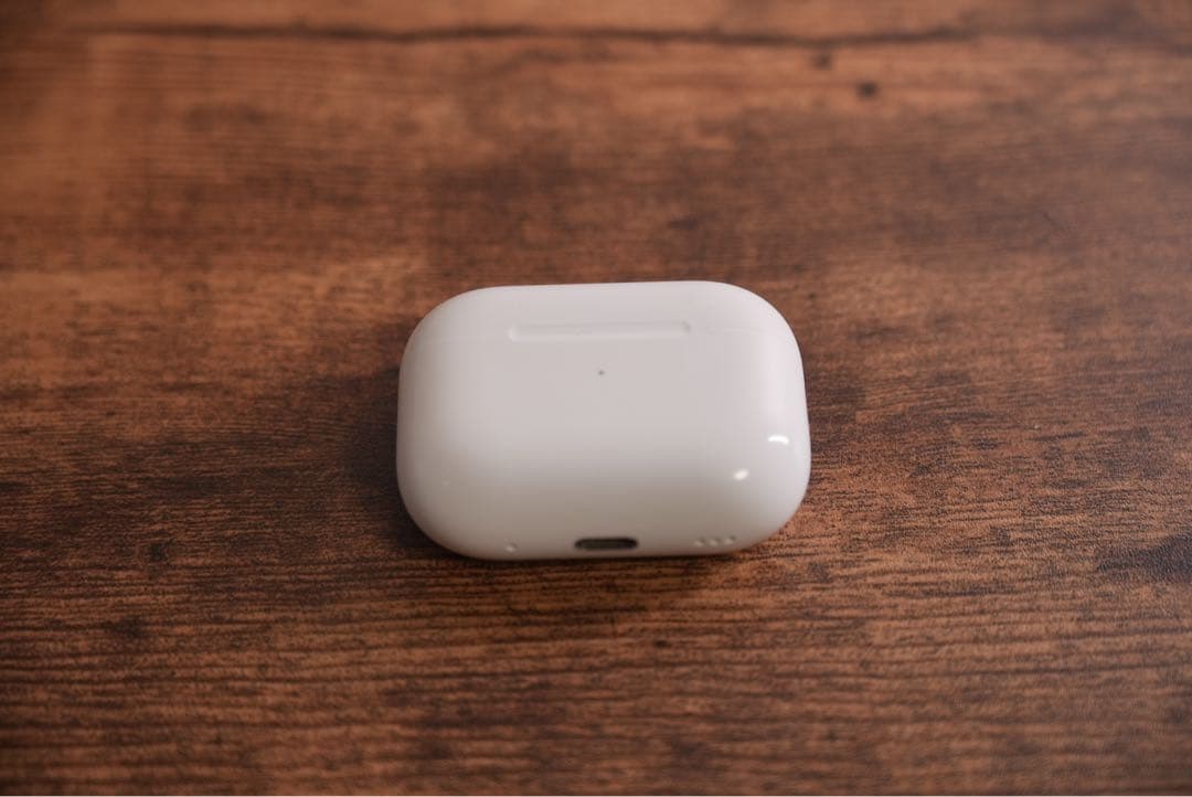 AirPods Pro2本体 ホワイト USB-C充電ポート