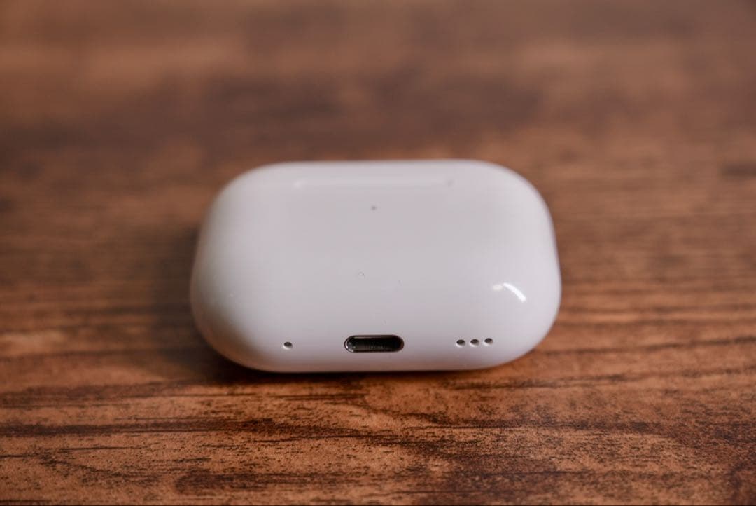 AirPods Pro2本体 ホワイト USB-C充電ポート