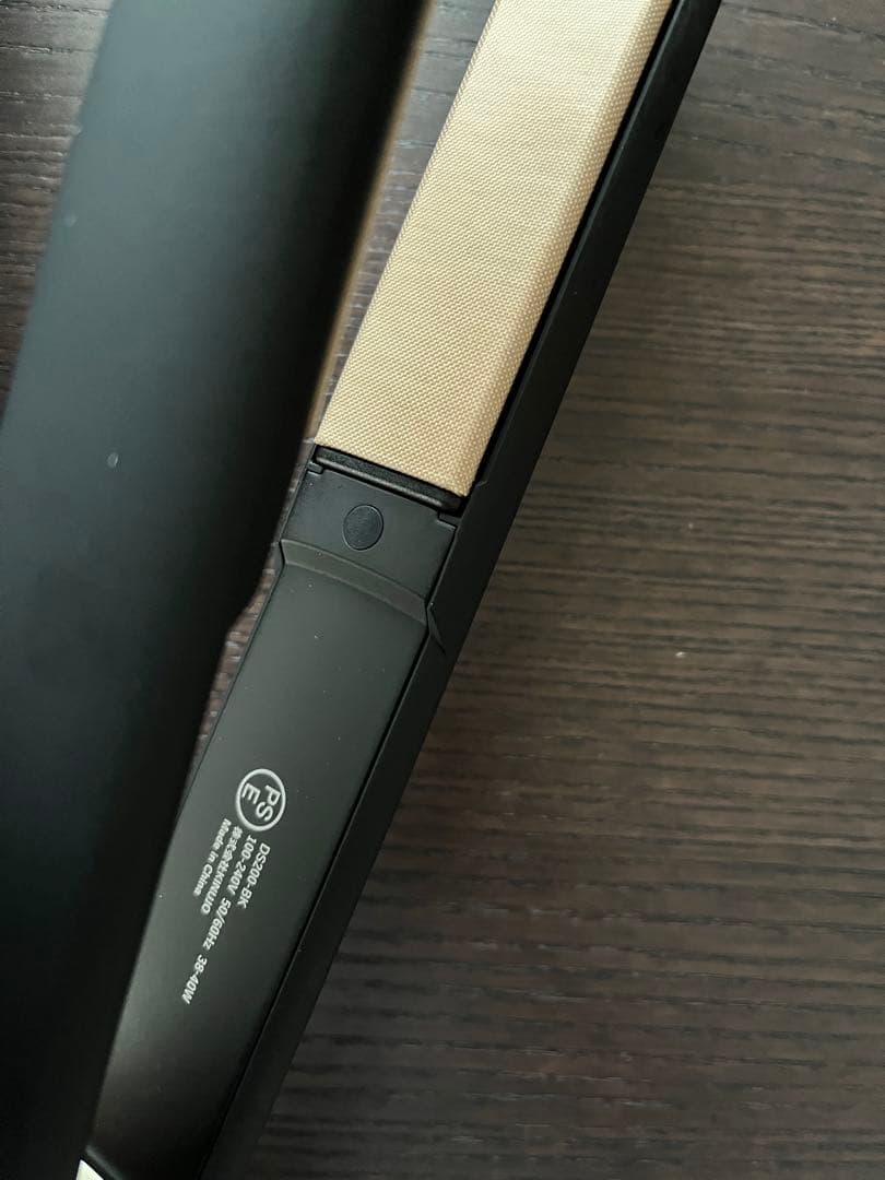 正規品　 絹女 KINUJO DS200 海外兼用ストレートアイロン