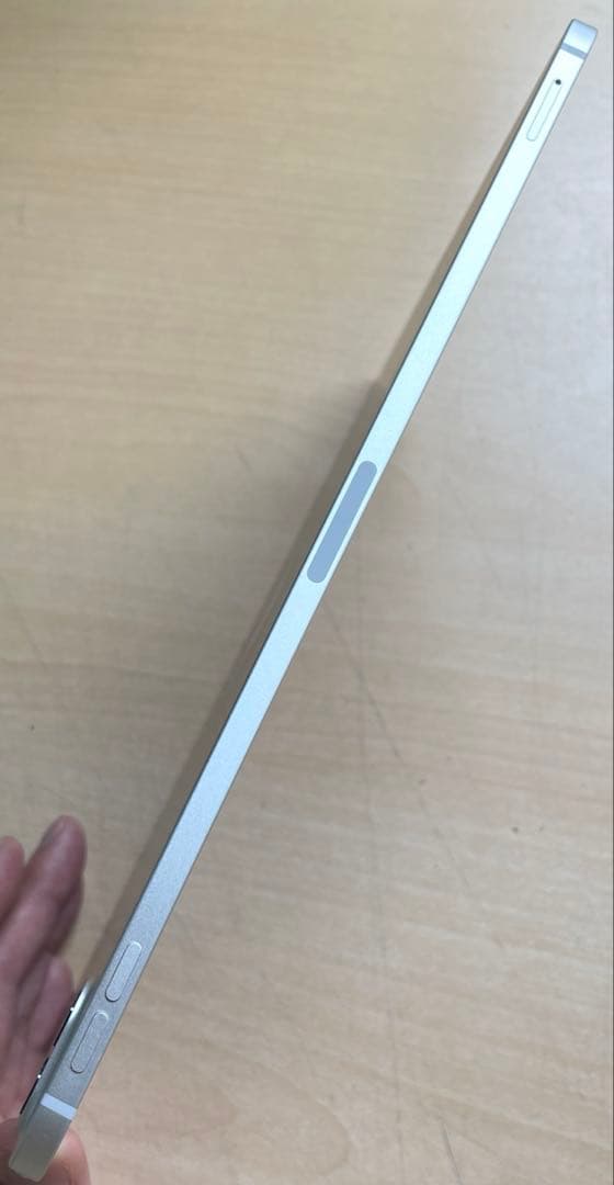 iPad Pro 11インチ　第2世代　シルバー　128GB A2230 超美品