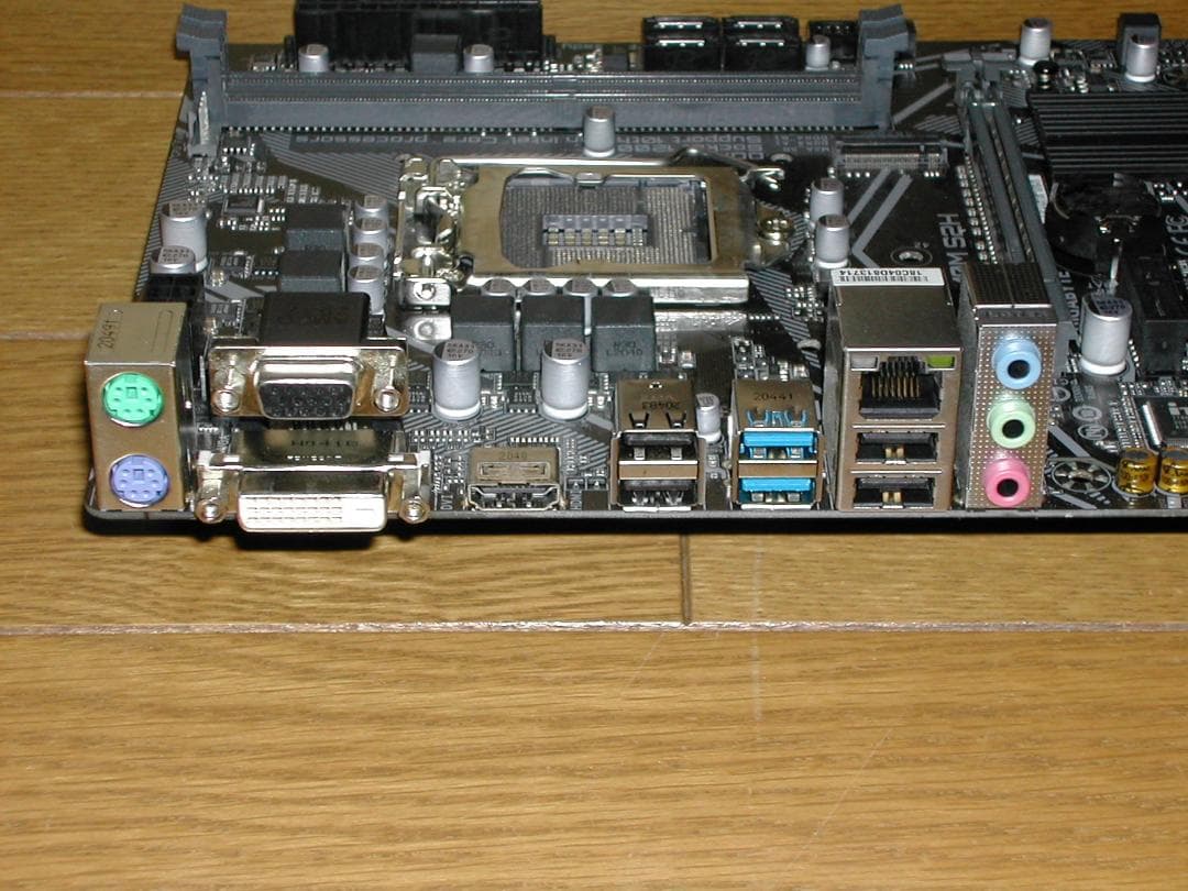 ジャンクマザボ　GIGABYTE　H410M S2H　LGA1200