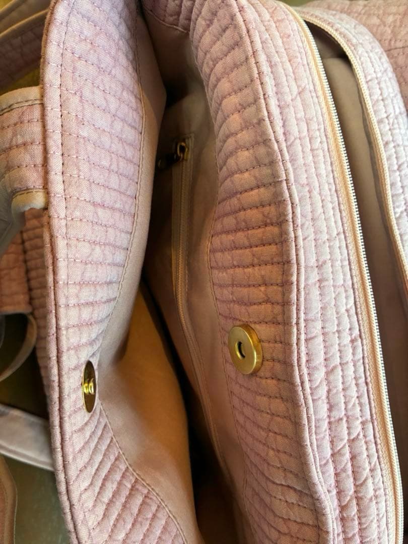 B.ローズダスト　3ルームズバッグ　ヌビバッグ　ショルダーベルト付　真ん中高さ有