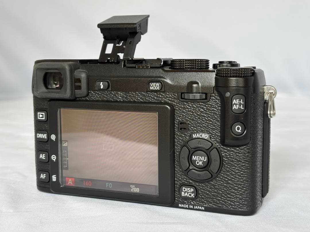 美品 FUJIFILM X-E1 ミラーレスカメラ ボディ 動作確認済み