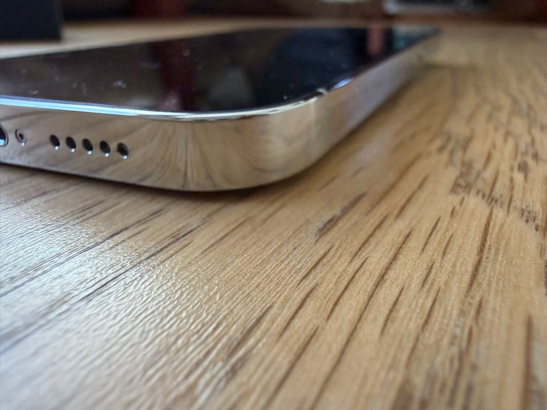 iPhone 13Pro 256G SIMフリー バッテリー最大容量83％