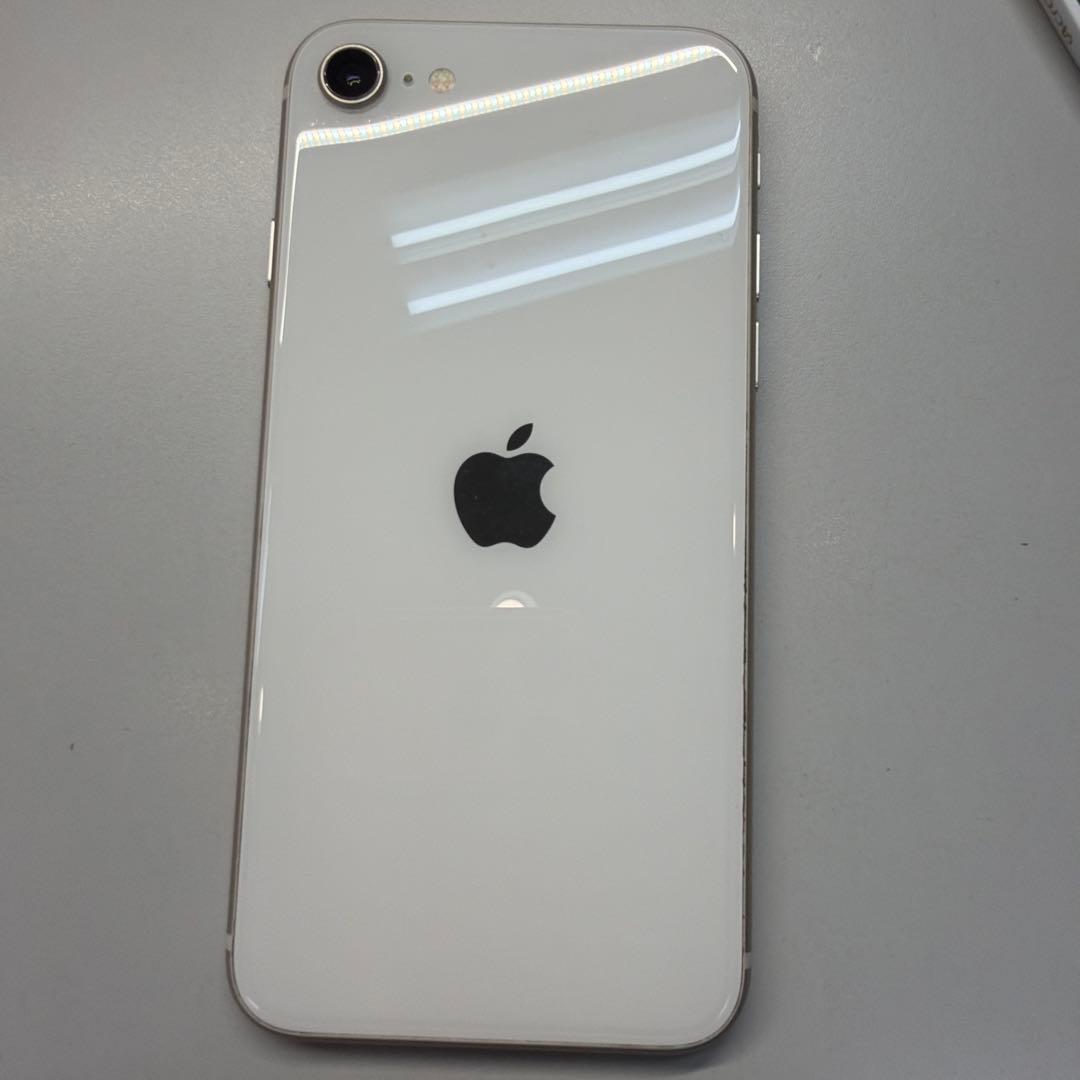 訳あり iPhone SE3 64GB スターライト 85% ホームボタン割れ