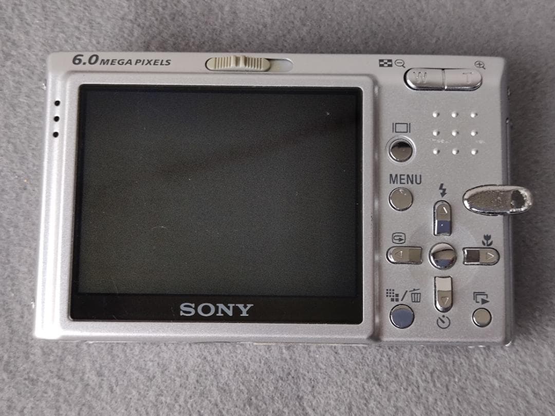 SONY ソニー　Cyber-shot DSC-T9　デジタルカメラ