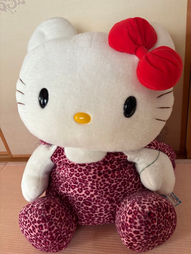 キティ ヒョウ柄ぬいぐるみ