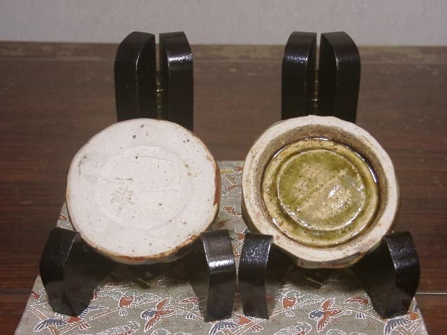 京焼・清水焼　沼田一雅先生作　香合　銘：雲龍　無傷　共箱。