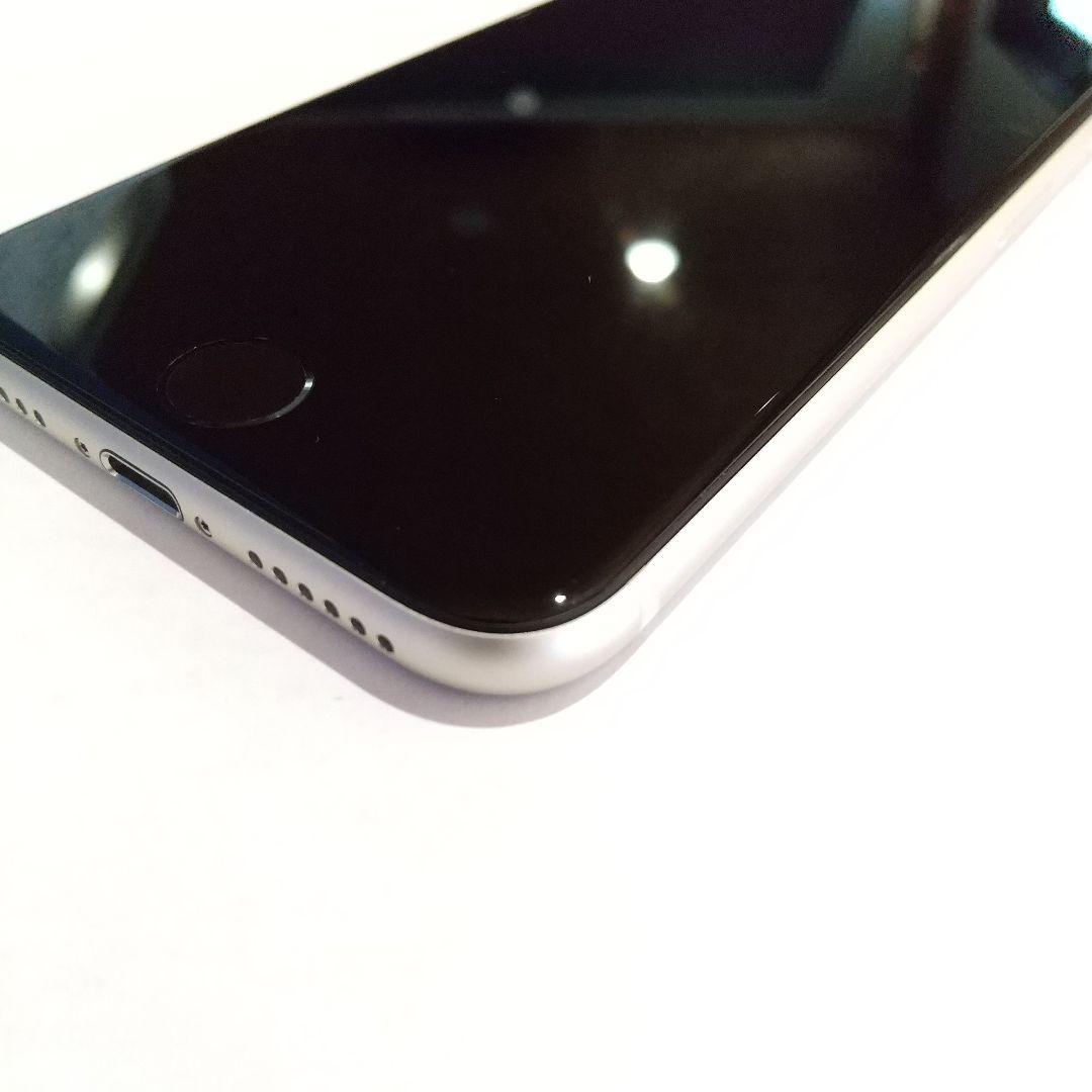 iPhone SE3 128Gb SIMフリー スターライト　白色　506172