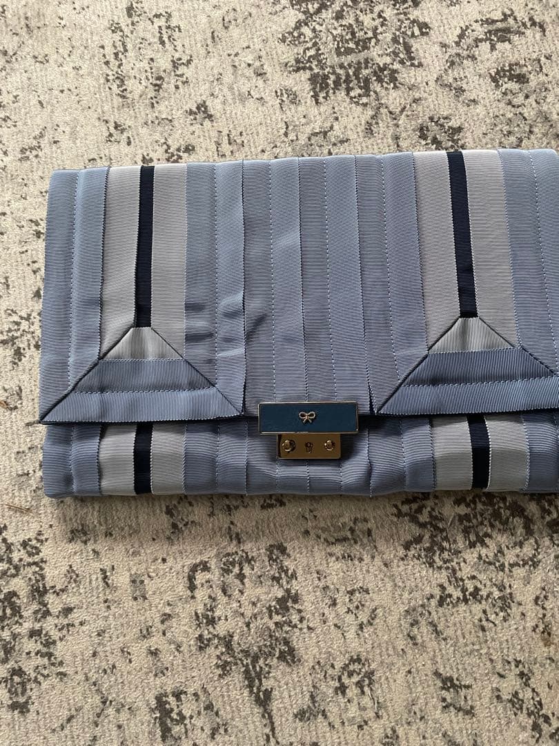 美品【ANYA HINDMARCH アニヤ ハインドマーチ】クラッチ バック