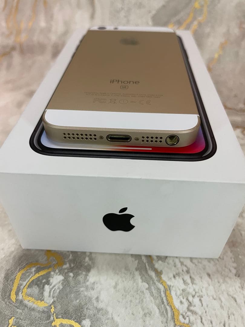 【極美品】iPhone SE 32GB ゴールド 87%