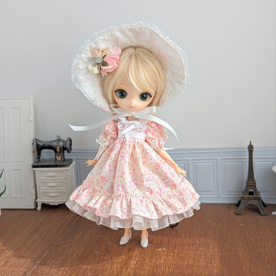 1554【ハルモニアブルーム服 】ピンクの花柄ワンピースとボンネットのセット