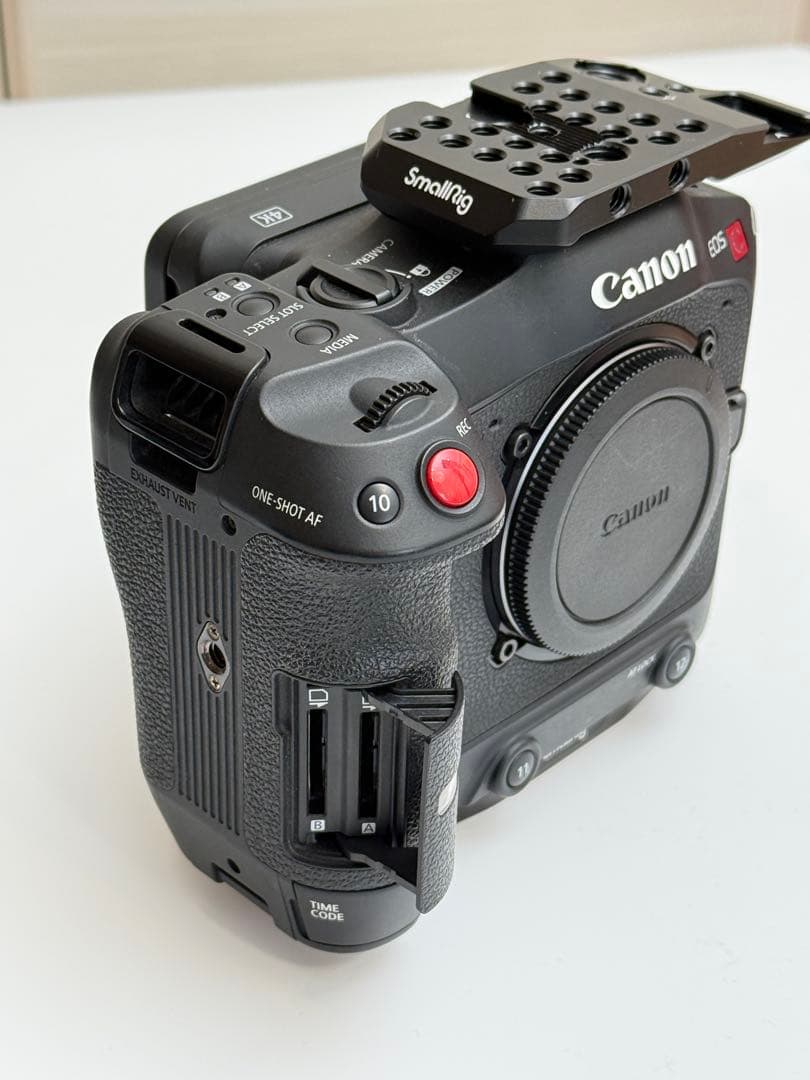 美品！通電時間推定200時間台 リグ付き Canon EOS C70