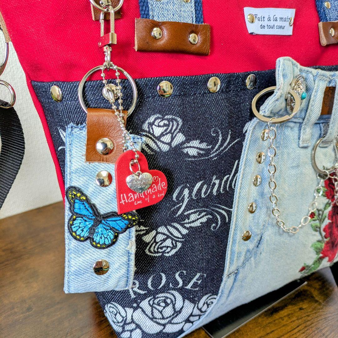 デニムリメイク 2wayトート｜薔薇刺繍×本革・ポケットたくさん・底鋲付き