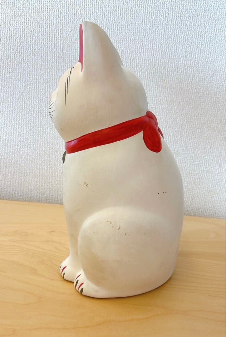 招き猫 陶器製 豪徳寺