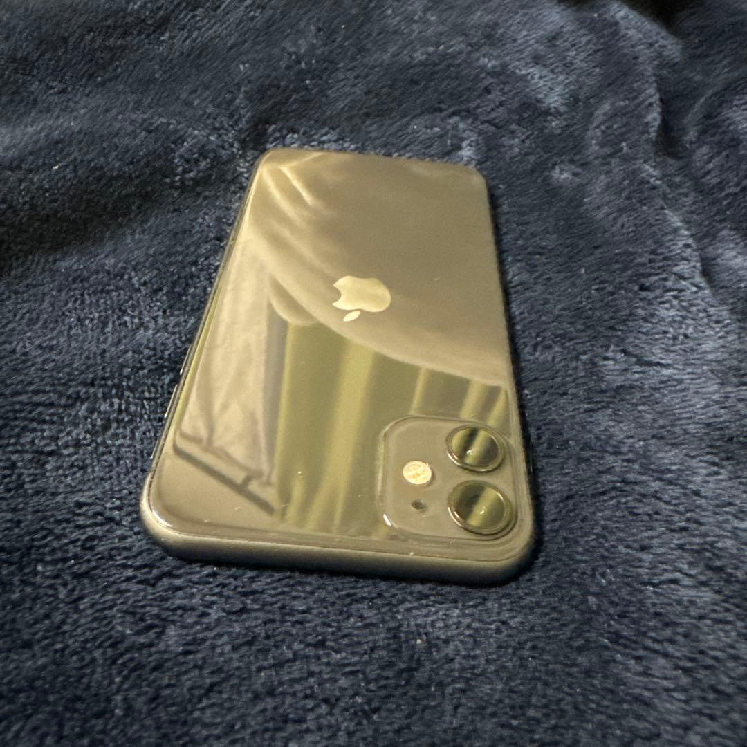 iPhone11 128GB本体ブラック　プロによる全面ガラスコーティング済み
