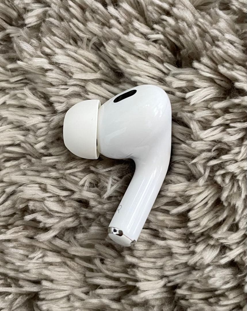 ［正規品・美品］AirPods Pro2 右耳のみ（イヤーピース付）