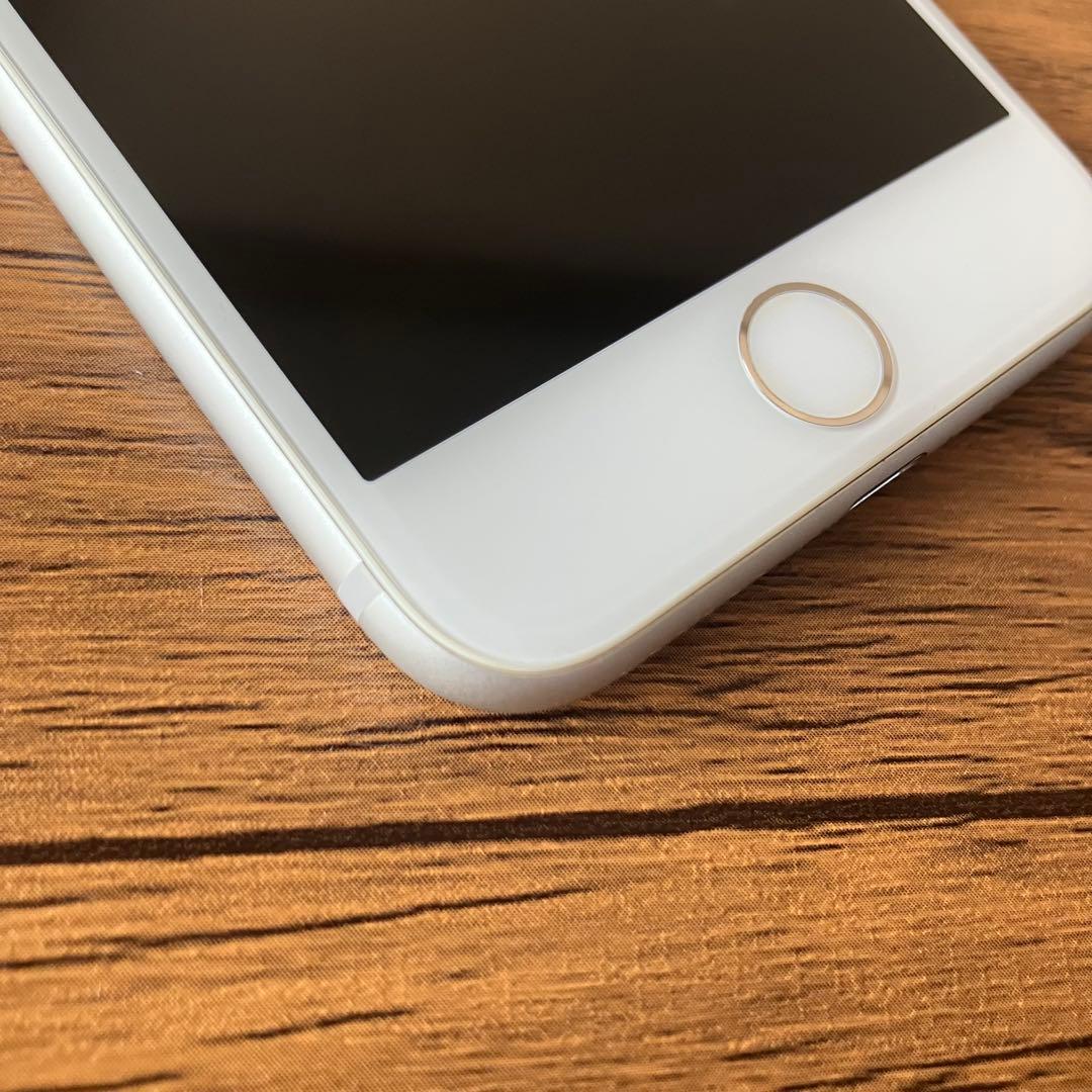 iPhone8 64GB シルバー SIMロックあり