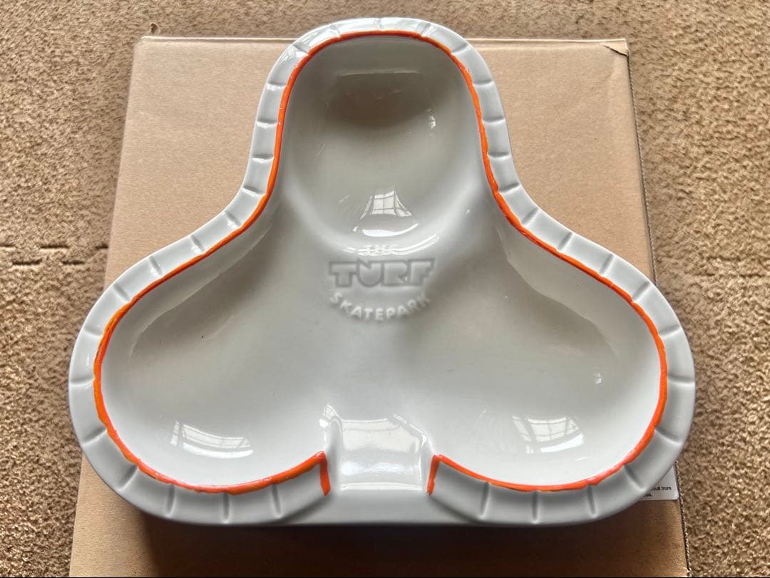 インディ Independent Turf Clover Bowl 灰皿兼小物入