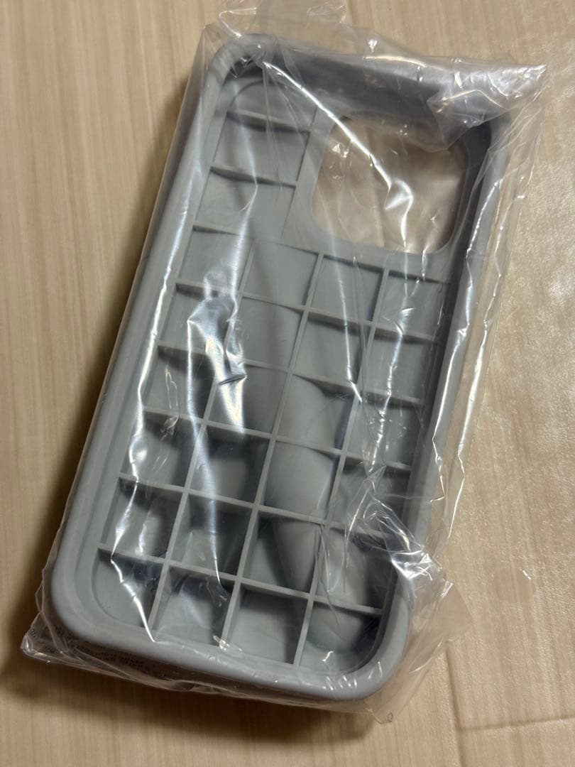 rhode リップトリートメント ピンク iPhone16Proケース