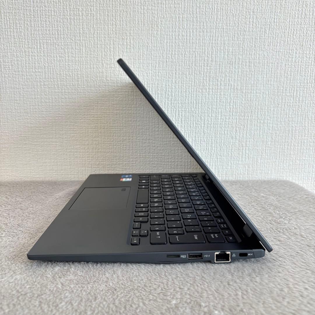 超美品DYNABOOK G83 KW 12世代 i5超軽型ノートPC 512