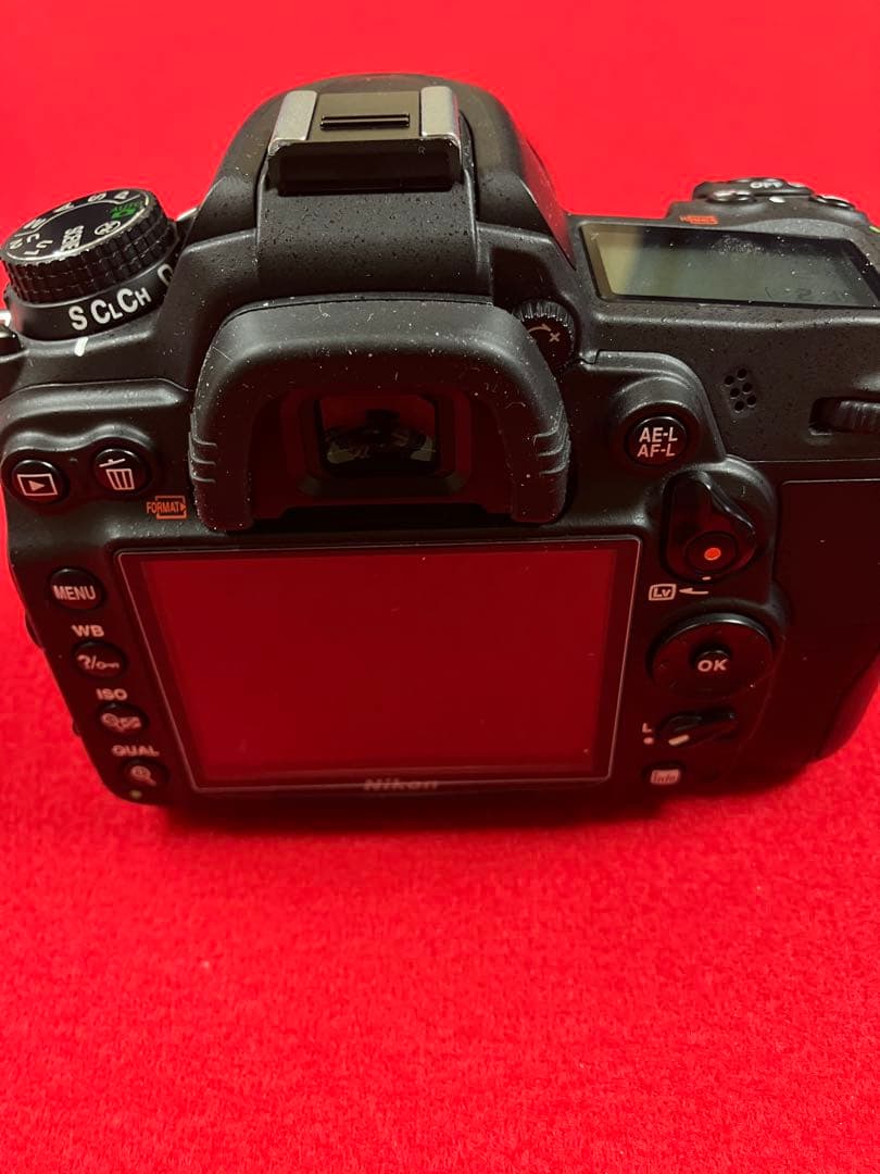 衝撃　これが新品同様！　Ｄ7000 Ｓ数1201回 18-70m ズ-ム付き