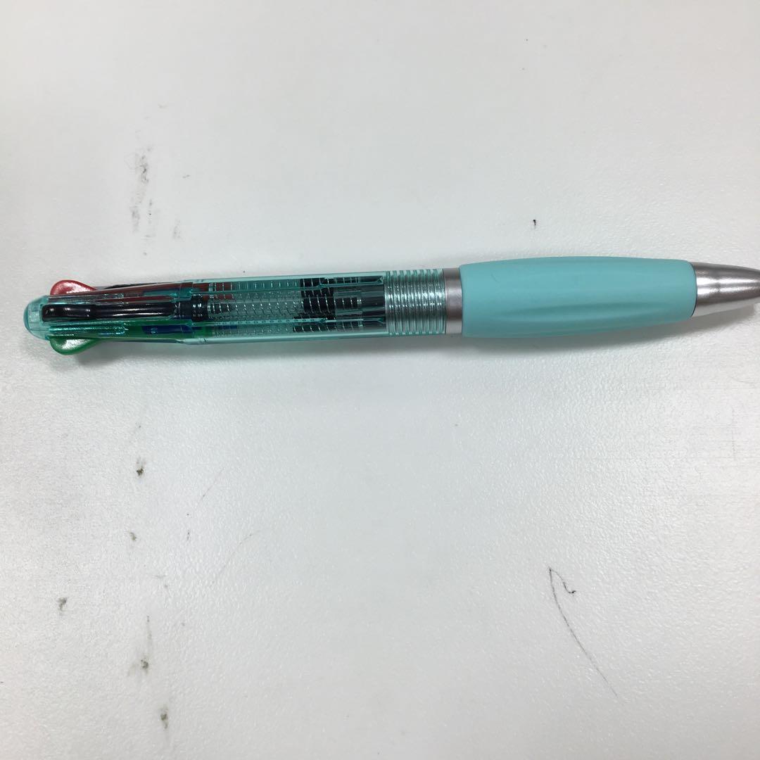4色ボールペン
