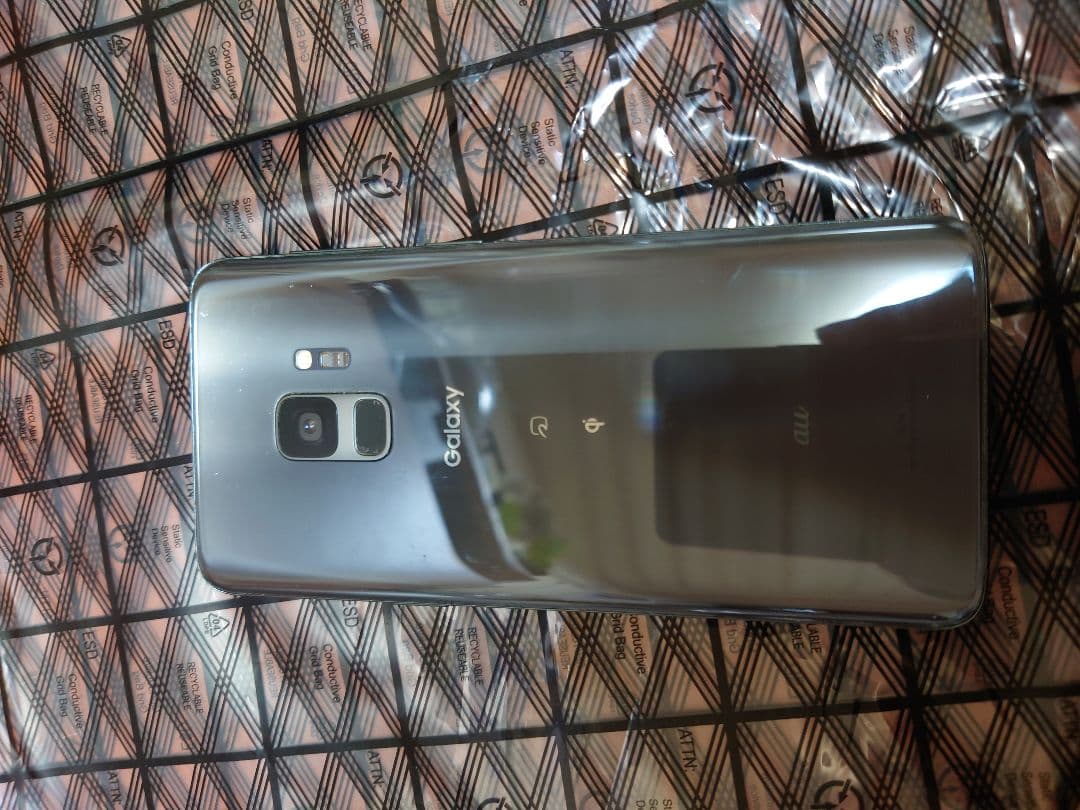 Samsung Galaxy S9 本体　SCV38