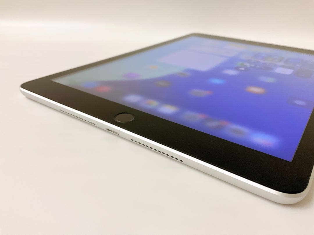 【BT87％】iPad 第9世代 64GB Cellularモデル シルバー
