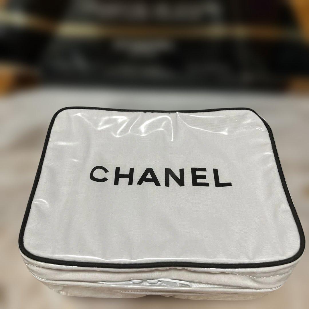 CHANEL ポーチ&トラベル用詰め替え容器セット