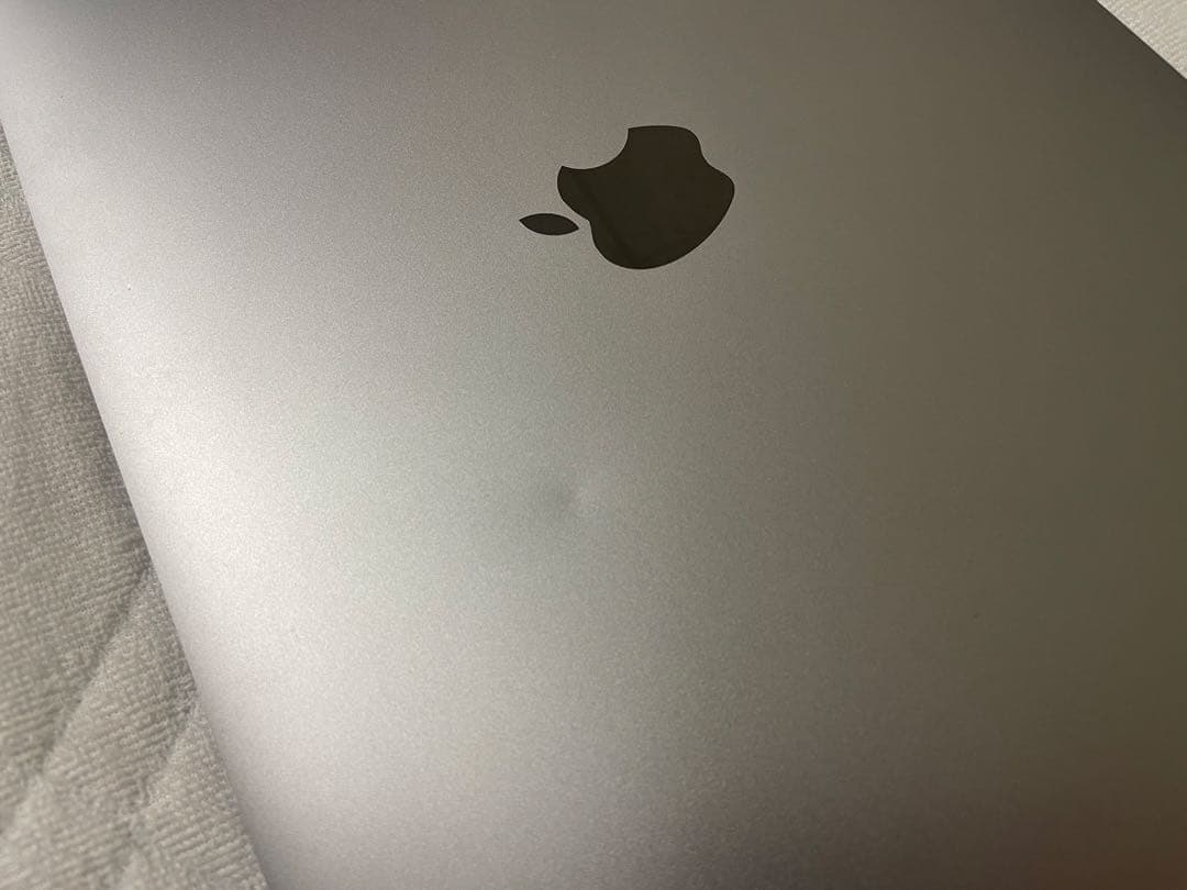 MacBook Pro 2020 Intel 13インチ