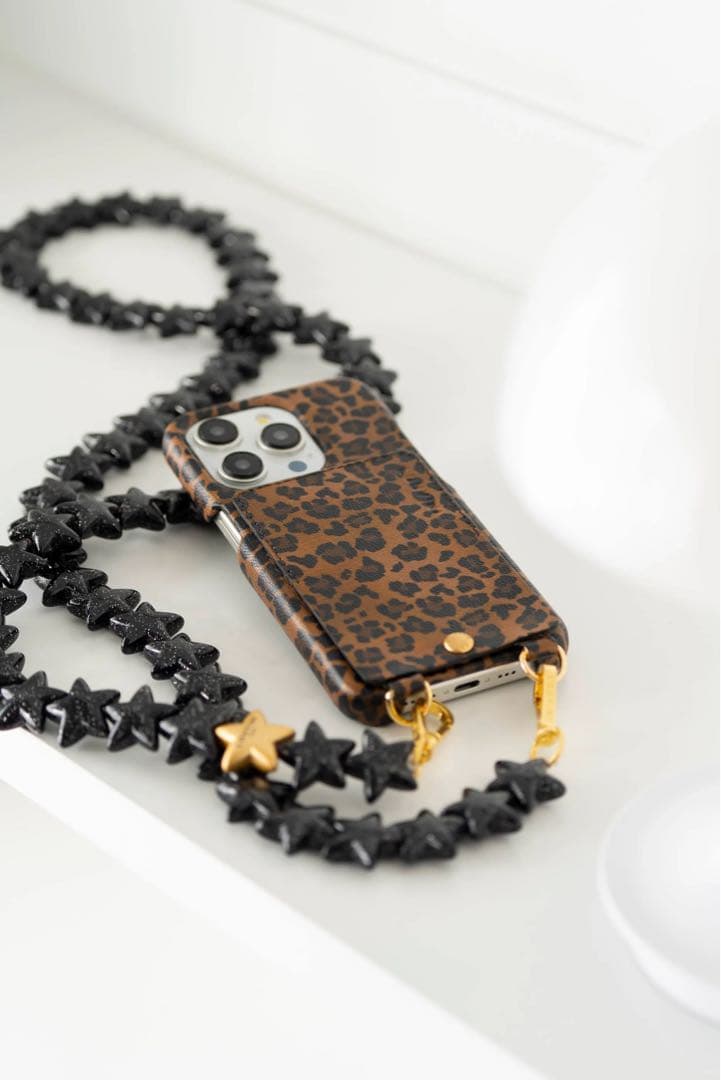 LOUVINI PARIS LOU LEOPARD iPhone16 ケース
