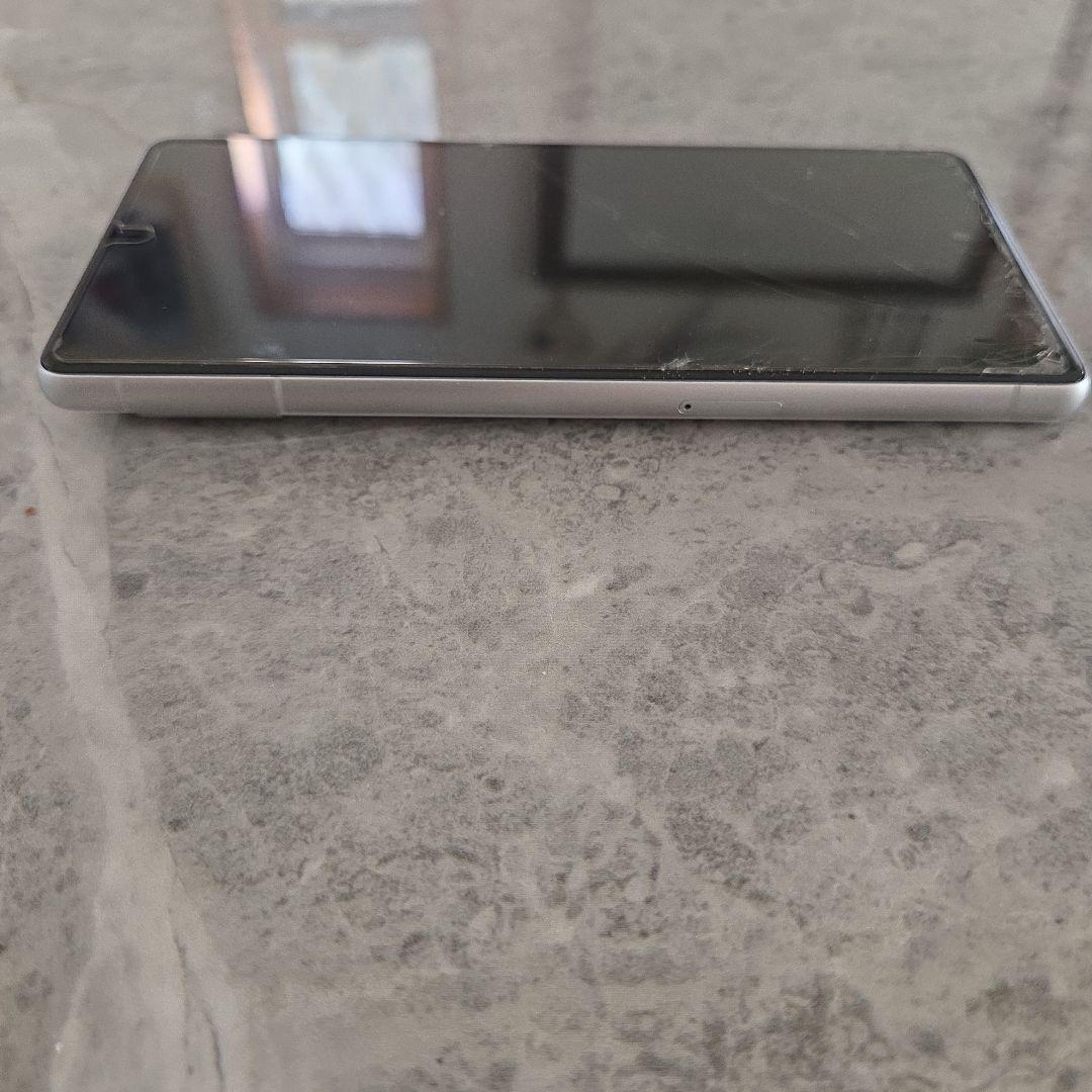 Google ピクセル7スマートフォン ホワイト