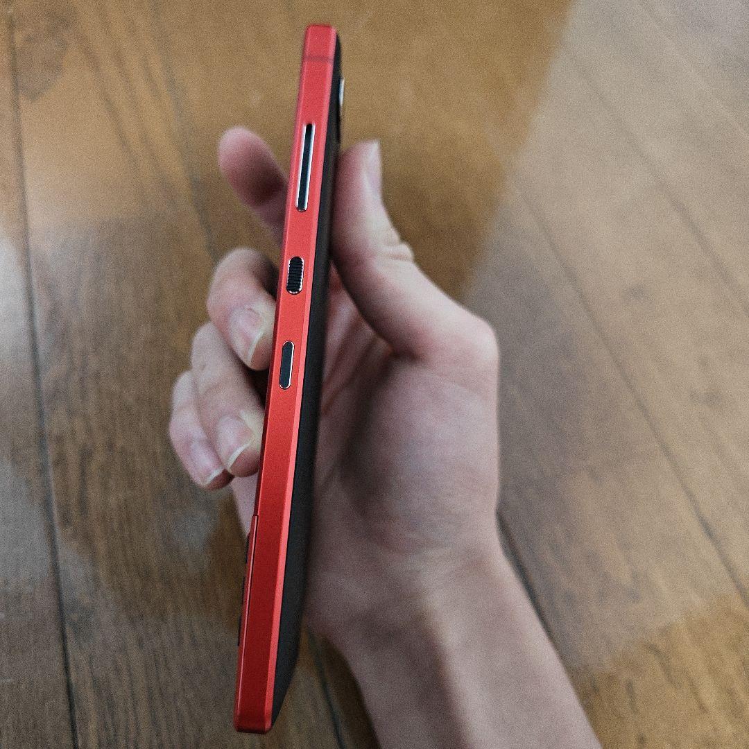 日本版 BlackBerry KEY2 RED Edition