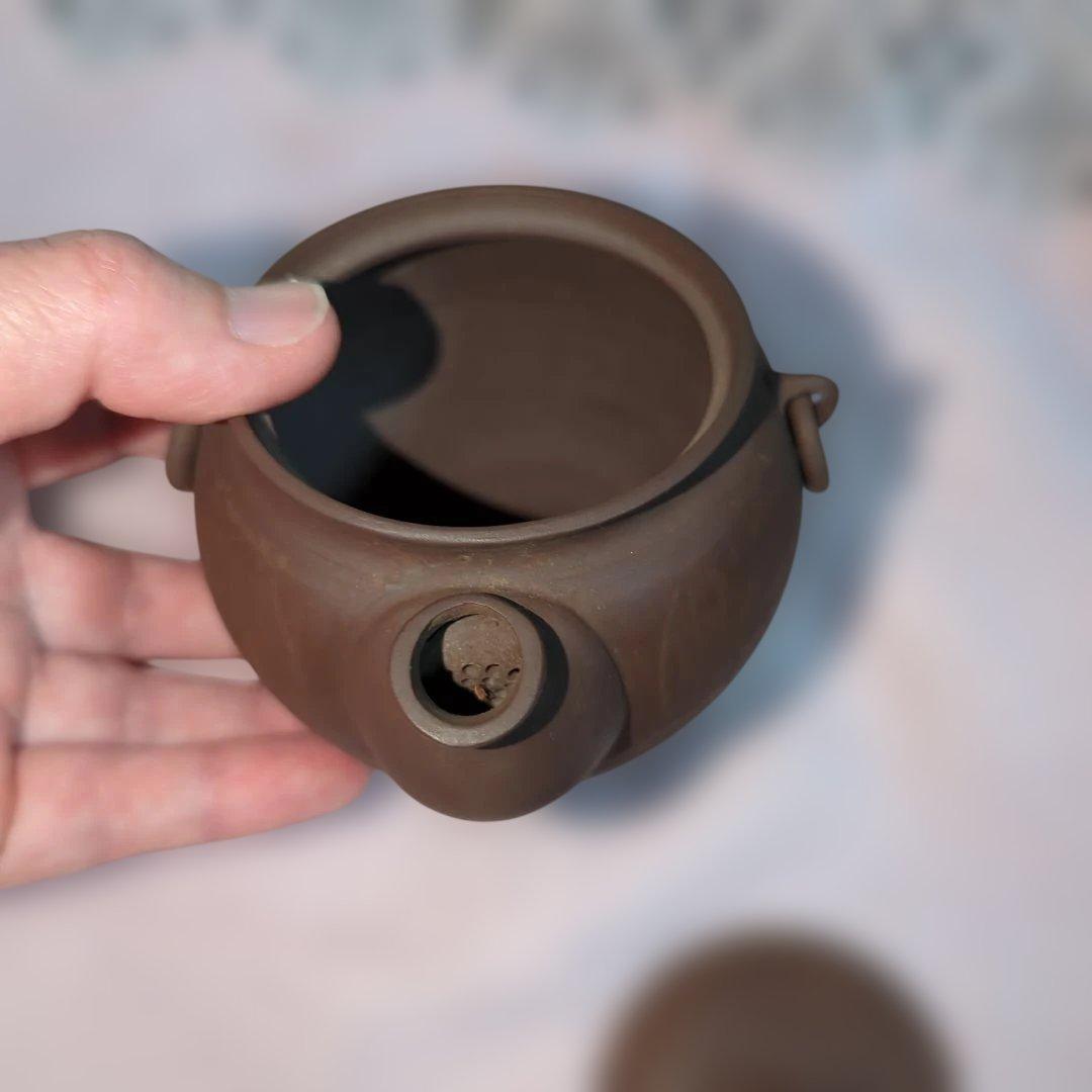 村越義翠、常滑焼 遊環 茶色 手作り模様 印あり