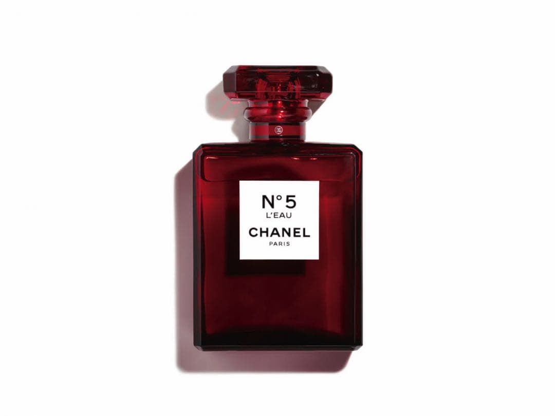 新品クリスマスコフレCHANEL N°５ ロー オードゥ トワレット 100ML