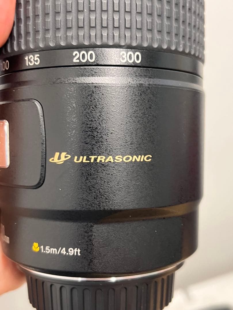 Canon 手ブレ補正付 超望遠レンズ EF 75-300mm IS USM